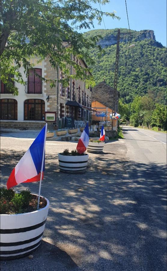 Hotel Des Gorges Au Viaduc Rivière-sur-Tarn Exterior foto